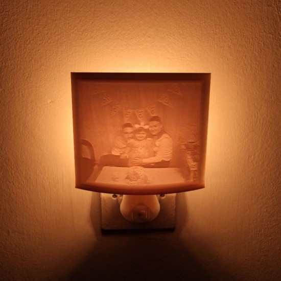 Kişiye Özel 3D Fotoğraflı Gece Lambası Kişiye Özel 3D Fotoğraflı Gece Lambası